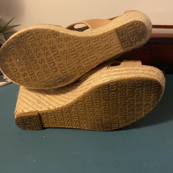 Guess shoes - Picture 4 of 4